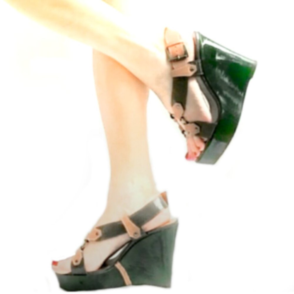 Barbara Bui Y2K Designer Green Patent Leather Wedge Platforms- Size 8